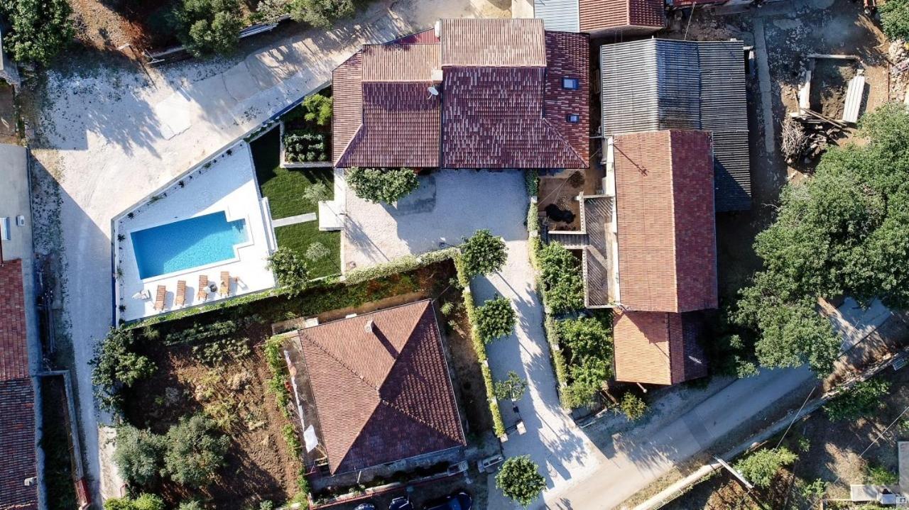 Villa Navita Augustinus With Pool Debeljak Exteriér fotografie