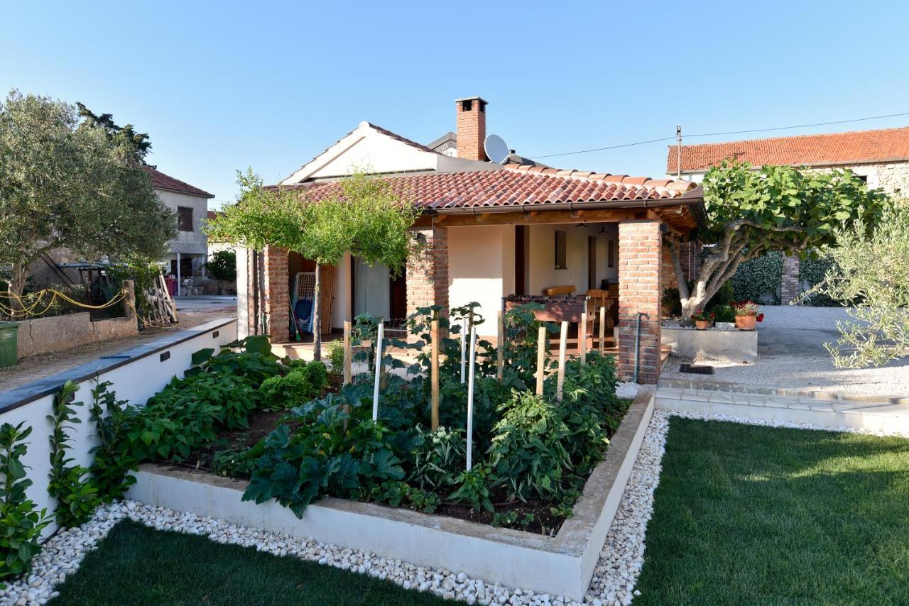 Villa Navita Augustinus With Pool Debeljak Exteriér fotografie