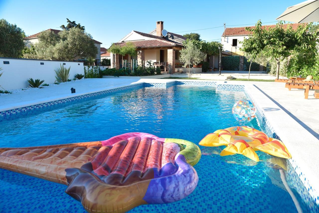 Villa Navita Augustinus With Pool Debeljak Exteriér fotografie